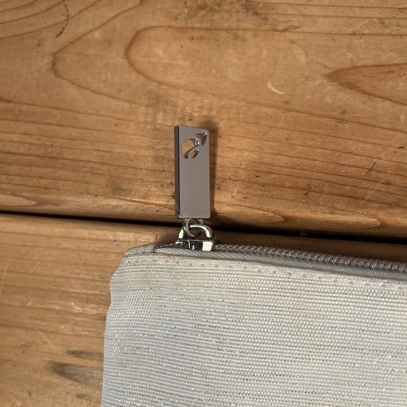 Epionce White Cosmetic Makeup Travel Pouch Bag - 11" x 7" - Picture 3 of 9